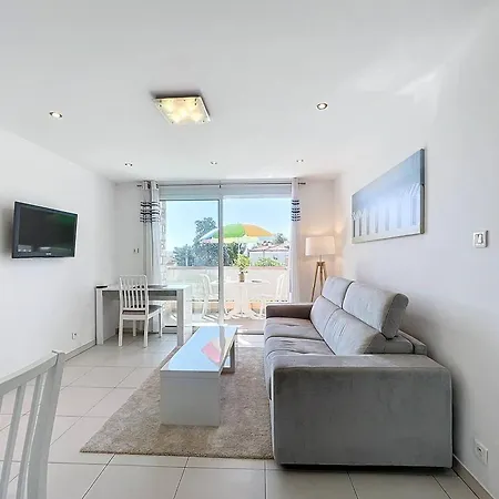 Moderne Et Lumineux A 2 Pas De La Plage, Parking Inclus - Fr-1-770-27 * La Ciotat
