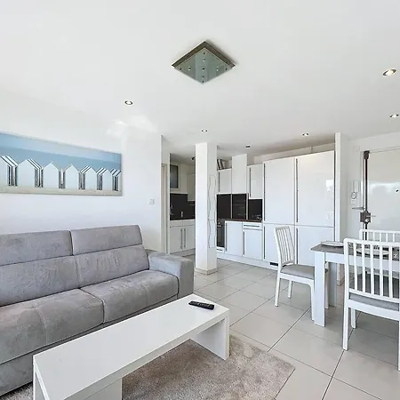 Apartment Moderne Et Lumineux A 2 Pas De La Plage, Parking Inclus - Fr-1-770-27