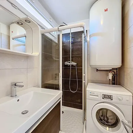 Moderne Et Lumineux A 2 Pas De La Plage, Parking Inclus - Fr-1-770-27 * La Ciotat